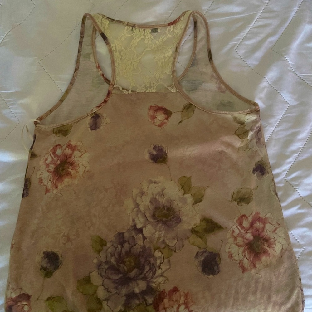 Forever 21 scoopneck blouse